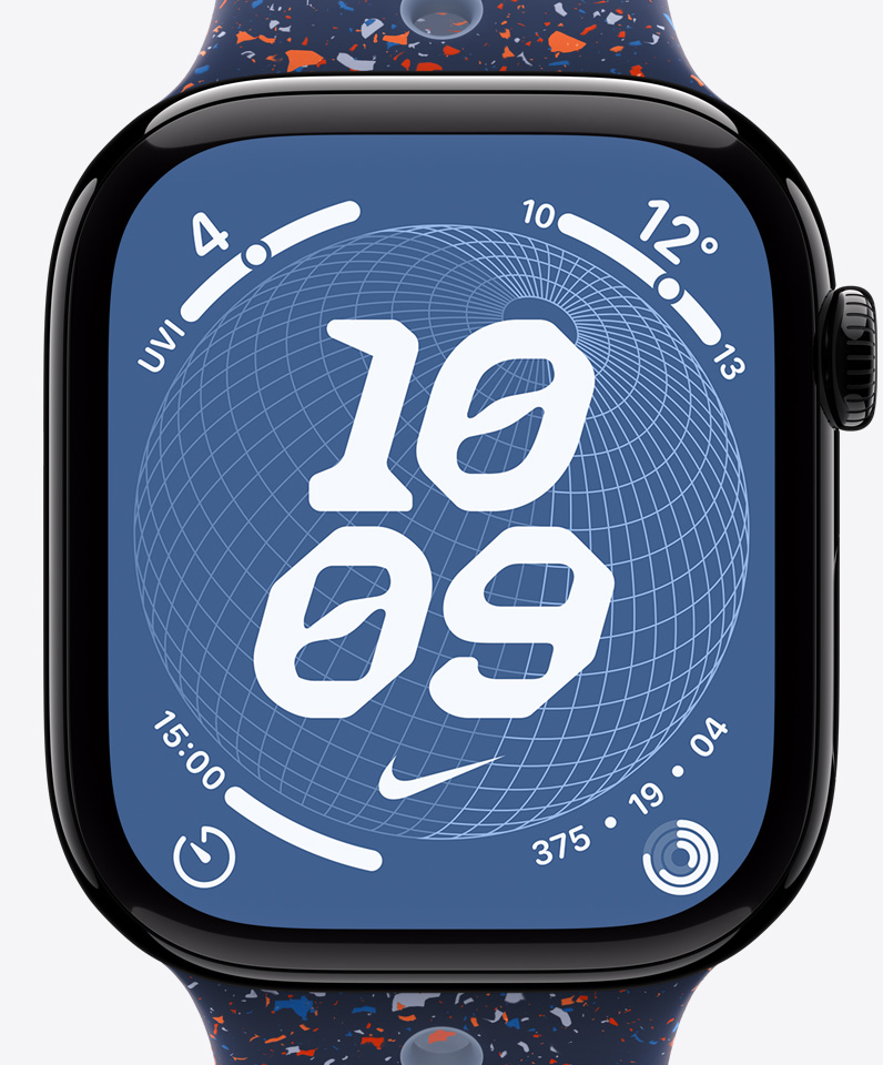 Nike 地球錶面顯示時間、Nike Swoosh 標誌和多種複雜功能，包括紫外線指數、天氣、計時器、健身記錄圓圈