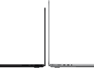 MacBook Pro od 14 inča i 16 inča postavljeni leđa uz leđa, prikazuju razliku u veličini i naglašavaju tanki profil